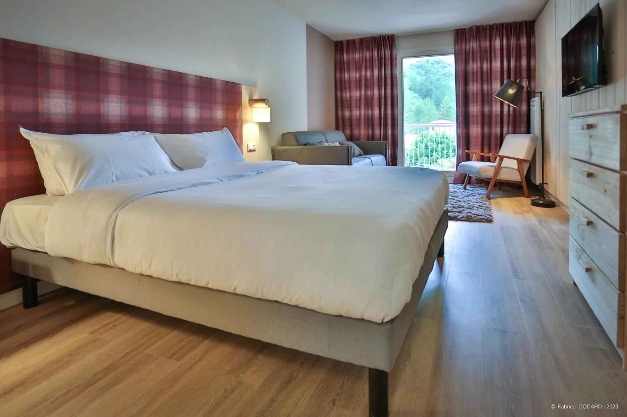 Hotel Le Refuge Des Sources Динь-ле-Бен Экстерьер фото